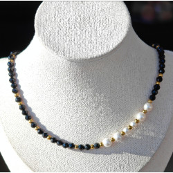 Regulowany turmalin i perły