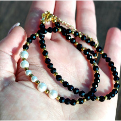 Regulowany turmalin i perły